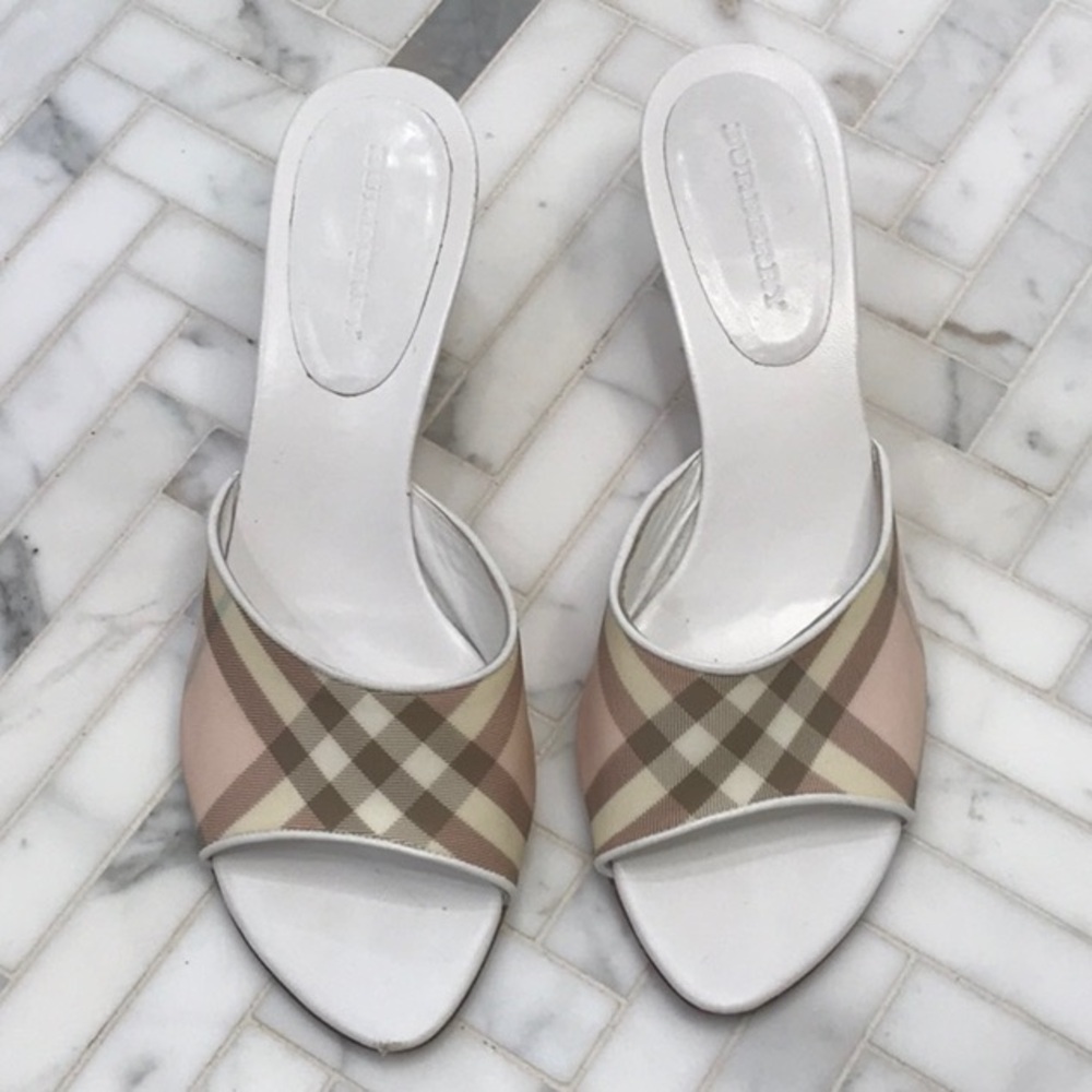 Burberry white, nova check plaid kitten, heel sandal Size 38 - Picture 3 of 12